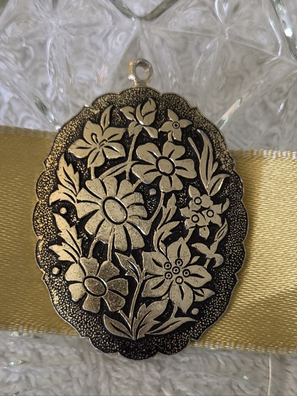 Vtg Mid Century Pendant Lot 2pc Dome Cameo W Germany Damascene Style Floral - Picture 5 of 7